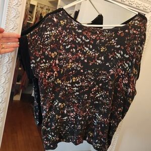 Sseko Black Short Sleeve Print Reversible Top